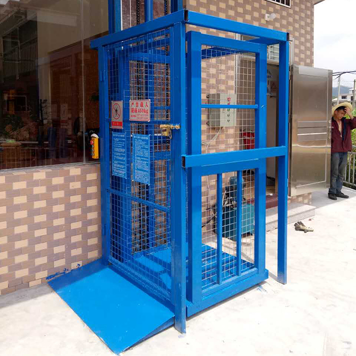 液压升降平台斜坡